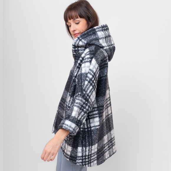 Me & Gee 🇨🇦🇮🇹 - Plaid Hooded in Black and White Shell Coat - Picture 1 of 4